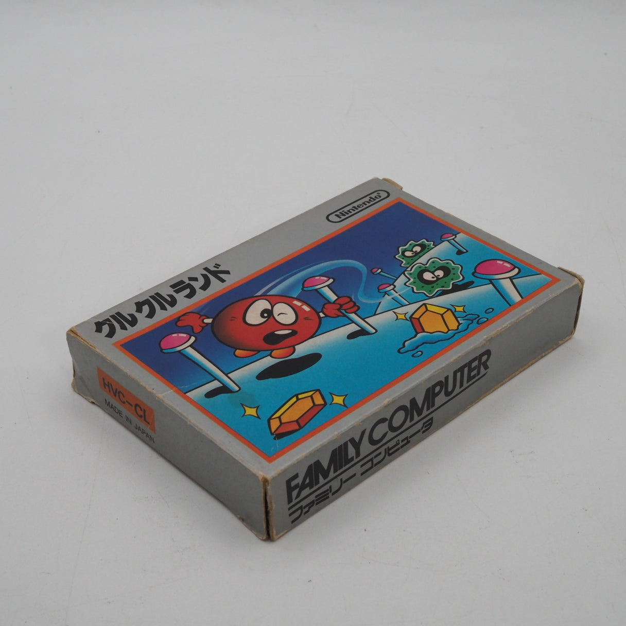 Clu Clu Land (Famicom, 1984) — a grid-based puzzle where the picture only reveals itself once you've swum across every part o — photo 4