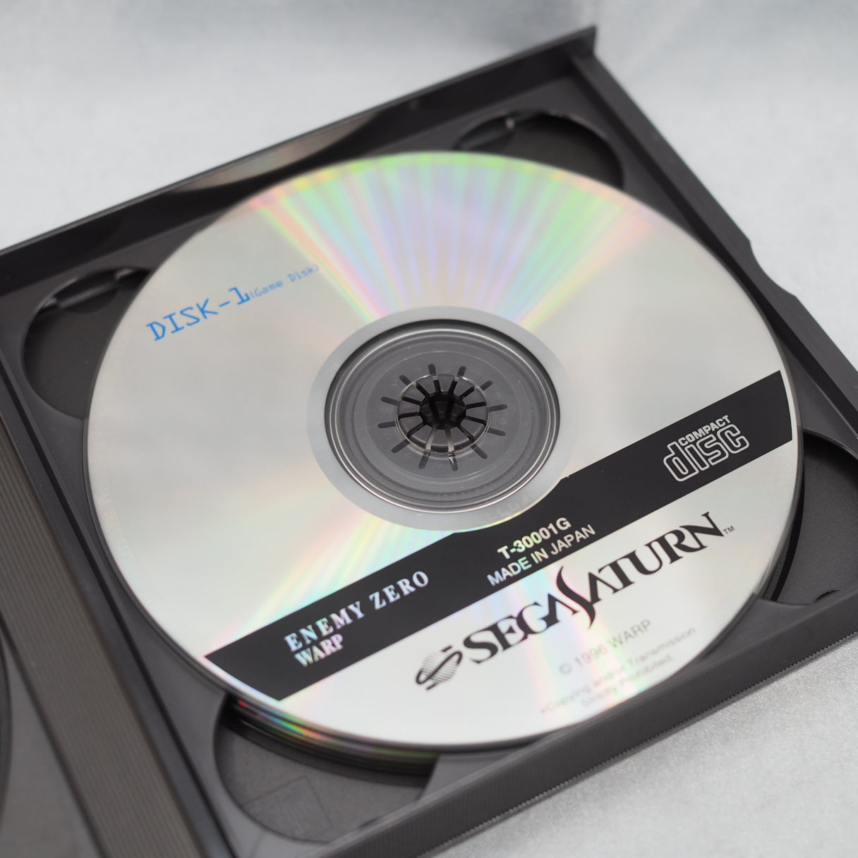 Enemy Zero (Sega Saturn, 1996) gave players no health bar and no radar — only a tone that climbed as the hunter closed in. Ke — photo 4